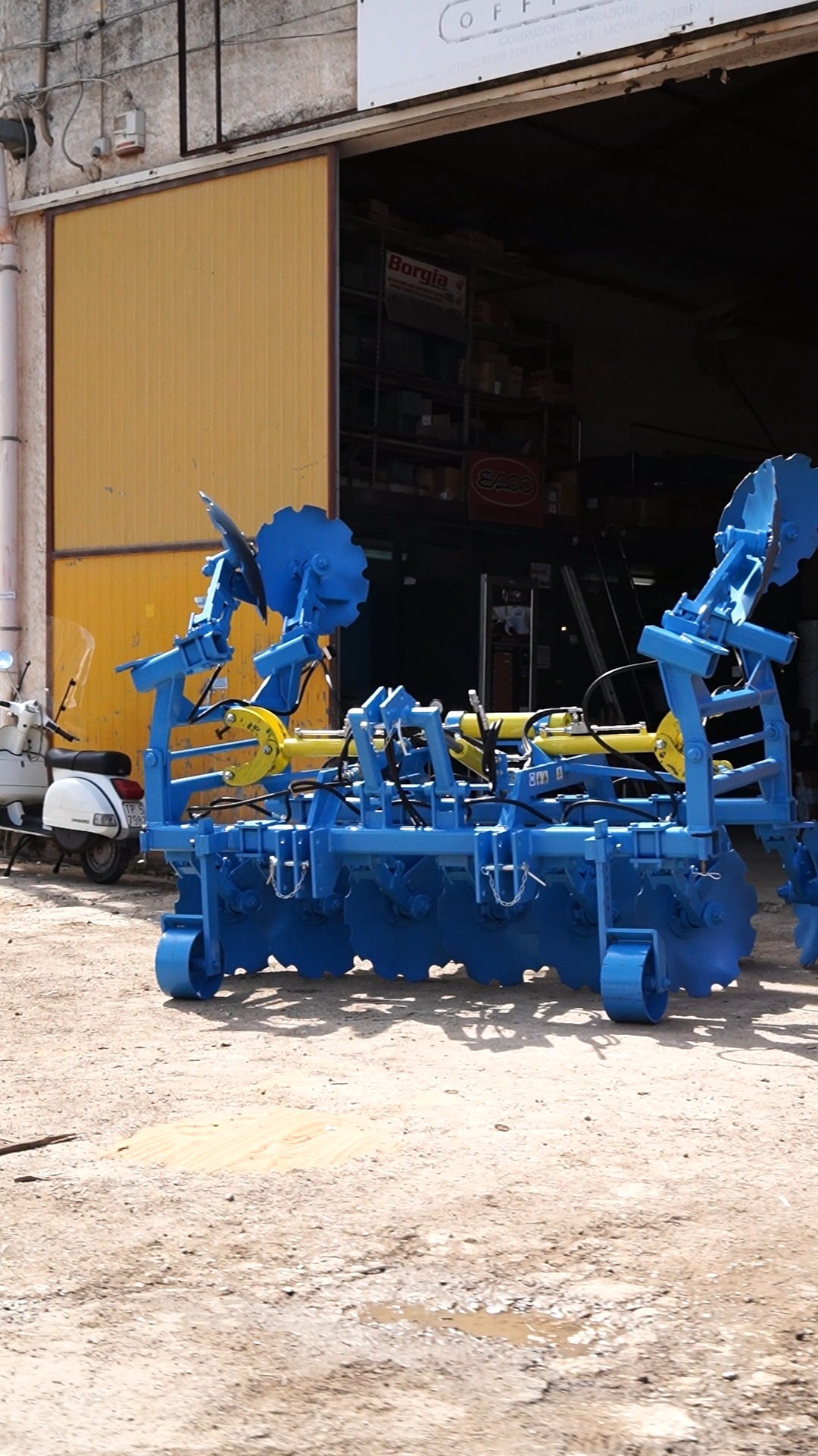 🌱 Efficienza e precisione nella preparazione del terreno 🌱
Il nostro